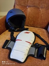 CASCHETTO SCI BAMBINO 55-56CM + PARASCHIENA ANTITORSIONE 6-8 ANNI