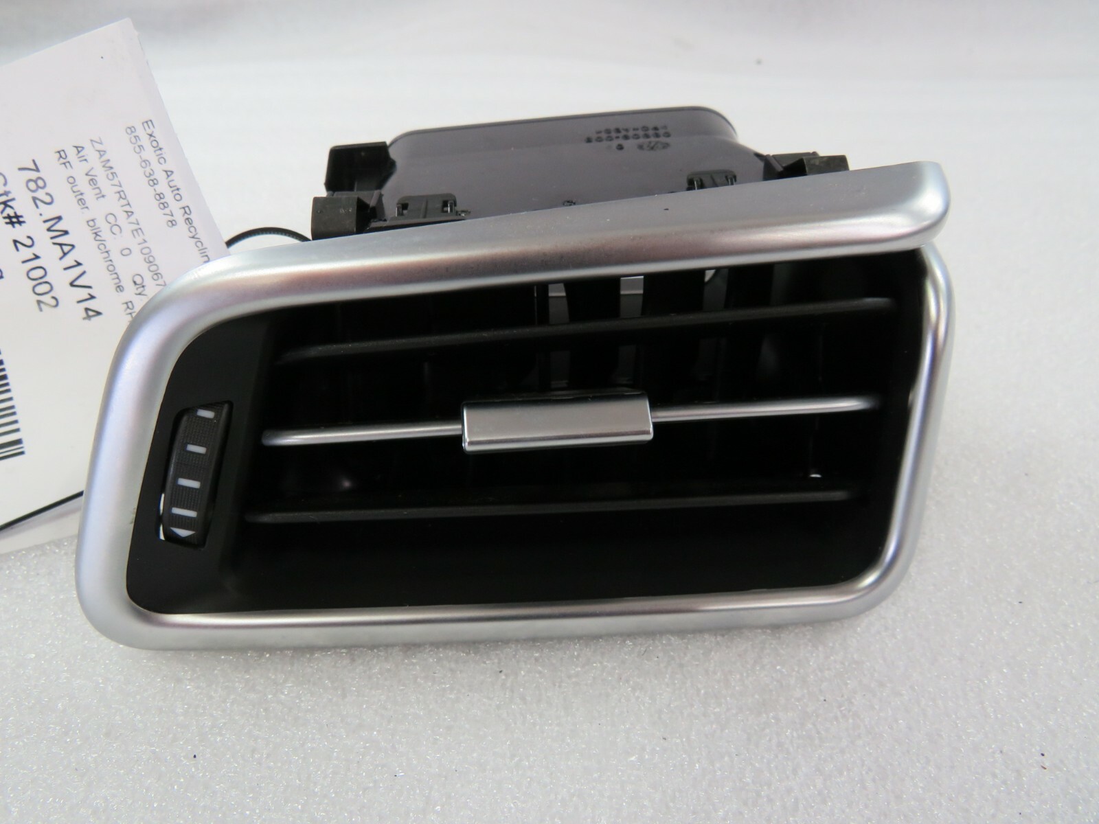 Maserati Ghibli, RH, Right, Front Outer Air Vent, Used, 670019061