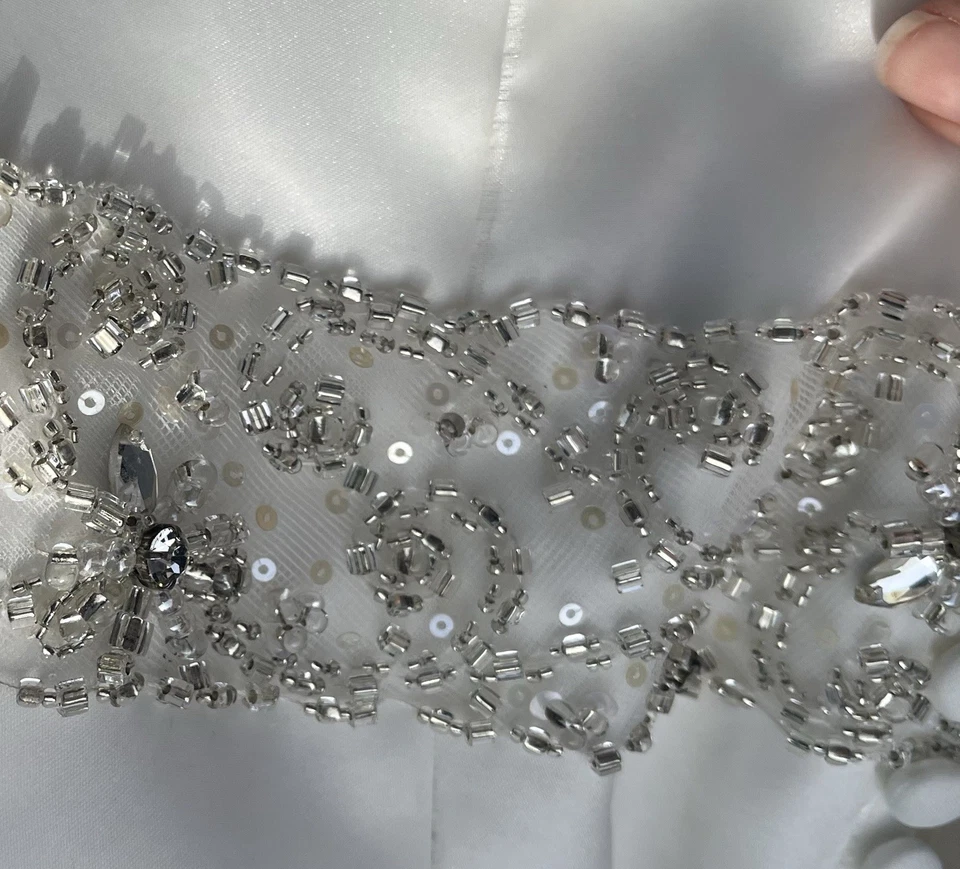 Vestido de novia Impression talla 12 con cuentas sin tirantes blanco tren princesa Foto 4 de 4