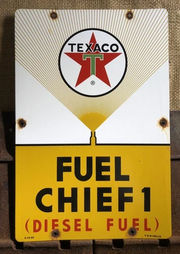 VINTAGE 1962 DATED TEXACO FUEL CHIEF GASOLINE 18” PORCELAIN GAS STATION SIGN