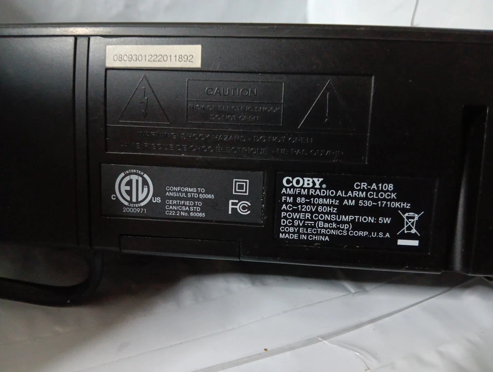 COBY AM/FM Radio / Alarm Clock CR- A108 - Image 4 of 4