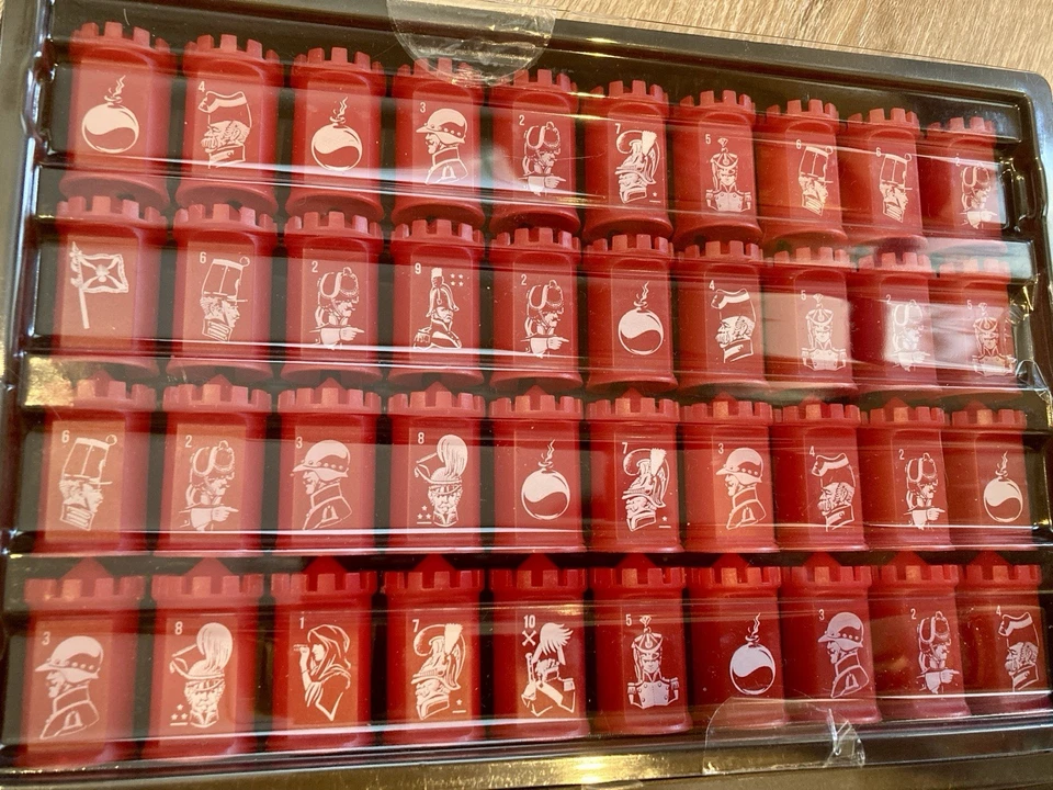 STRATEGO Battlefield Game Pieces NEW COMPLETE 40 Blue 40 Red Instruction Rules - Image 4 of 4