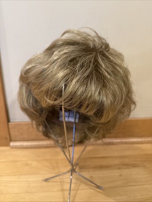 Uppercut Wig - Buttered Biscuit - Gabor Luxury - Average Size (Incl. Extras!)