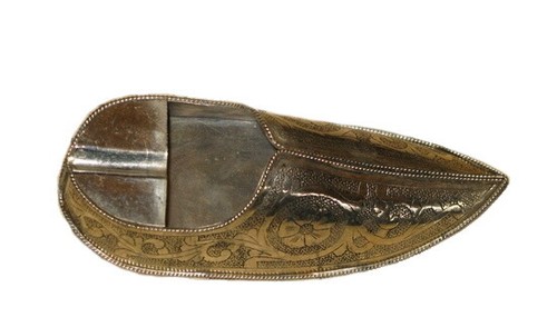 Moroccan metal ashtray, Moroccan babouches ashtray , Moroccan ashtray outdoor - Bild 1 von 4