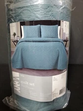 VCNY Home Caroline Embossed Quilt Set TWIN SAGE 2 PIECE