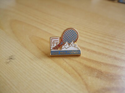 PIN'S TENNIS - Fédération Française De Tennis FFT - Pin's Badge GDC France EUR 4,90 - FR