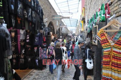 PHOTO  LONDON CAMDEN STABLES MARKET LIKE MOST OF THE OTHER CAMDEN MARKETS THE ST