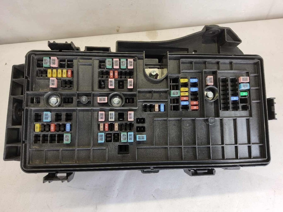 L1MT14D068MF Engine Fuse Box FORD EXPLORER 20 21 22 | eBay
