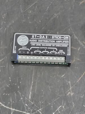 Radio Design Lab ST-DA3 Stick-On Audio Distribution Amplifier (58.75-279-8)