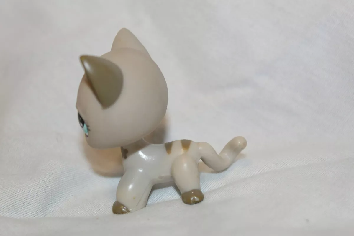 Authentic Littlest pet shop Short Hair Cat 468 With accessories