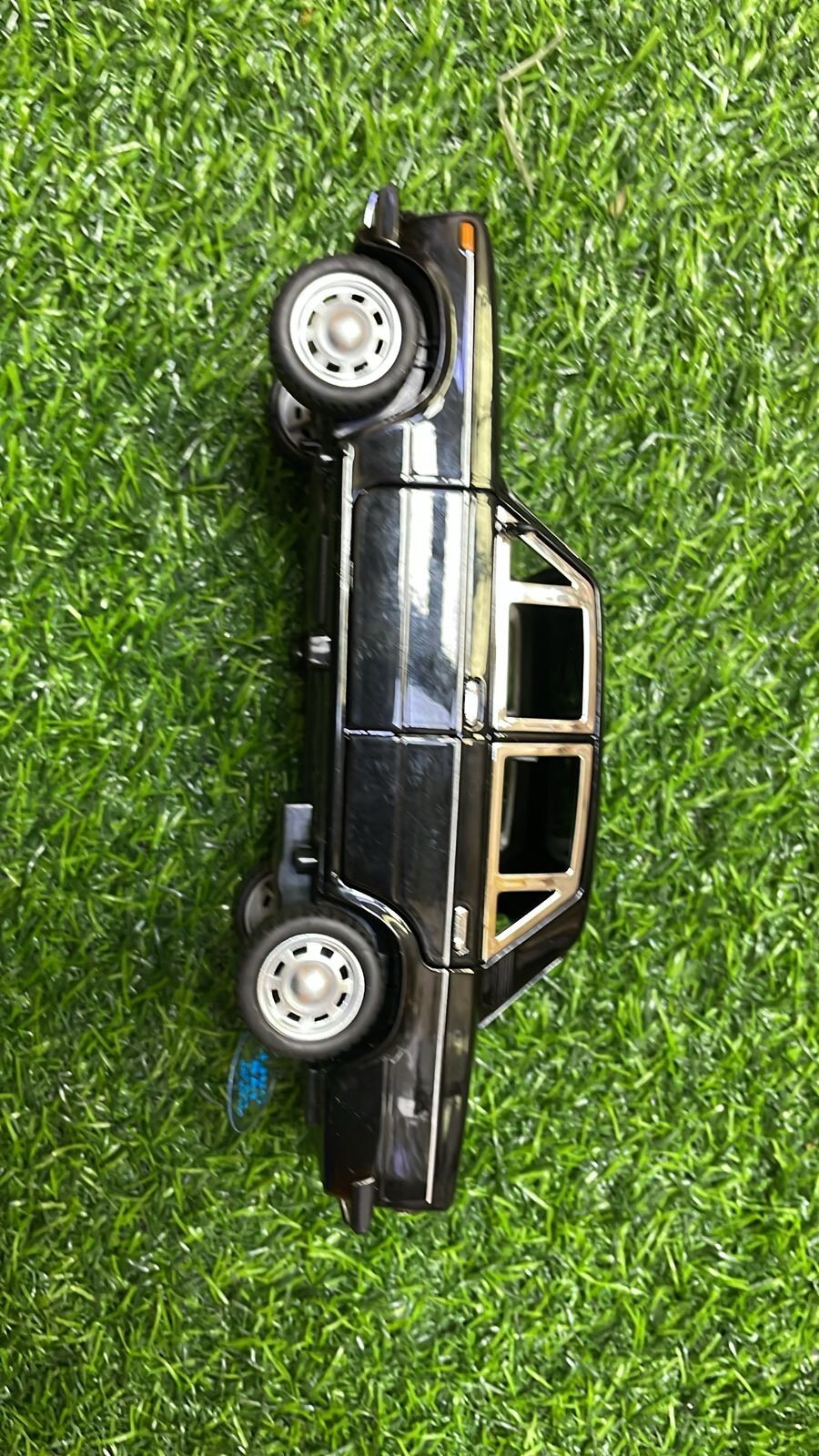 Picture 3 of 5