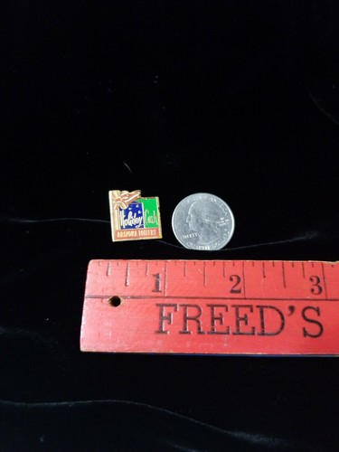 Arizona Lottery Holiday Cash Present Trading Pin Hat Lapel Tie Tack - Picture 4 of 5