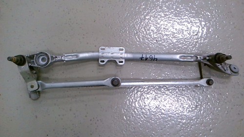 Scheibenwischerbock 7161711 BMW 318i E90 / E91/ 2678590