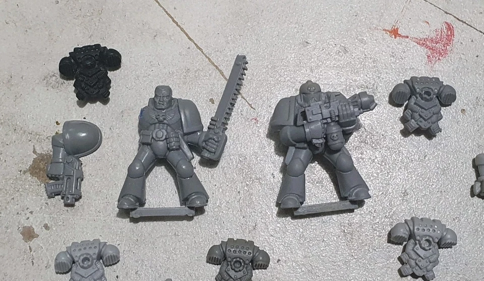 Warhammer 40K Space Marines X 10 Tactical Squad 2nd Edition Plastic OOP - Image 2 of 4