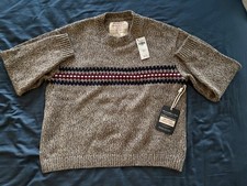 Abercrombie crew neck sweater, size XS can fit S, perfect condition, flexible