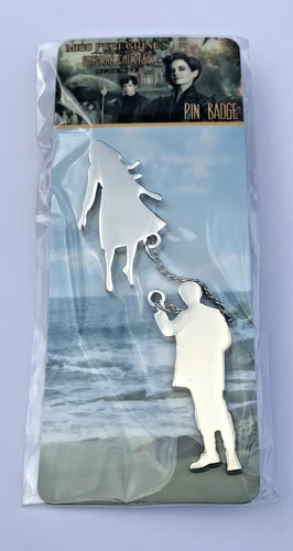 Miss Peregrine's Home For Peculiar Children - Jacob and Floating Emma Pin Badge