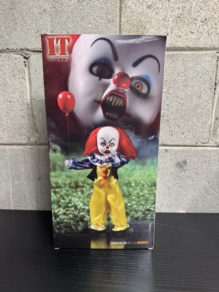 Muñecas Living Dead Pennywise IT The Movie Horror Mezco Toyz Muñeca LDD 10" NUEVA Foto 3 de 4