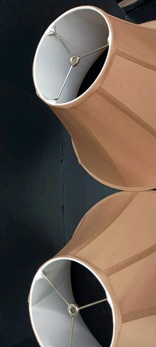 2 Seiden Softback Glocken Lampenschirme Kupfer Außen Elfenbein Innen 10,75" x 17" x 7" - Bild 4 von 9