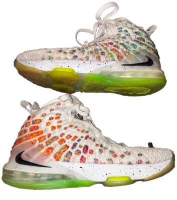 Nike LeBron 17 YOUTH SIZE 5 XVII GS Air Command Force BQ5594-100  