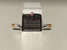DCP 1/64 PETERBILT CHROME 389 GRILL 
