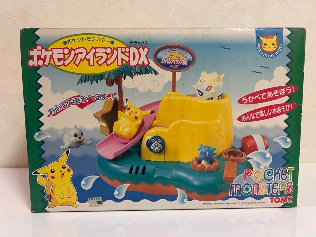 Pokemon Island DX Playset TOMY Pikachu Togepi Retro Collectible