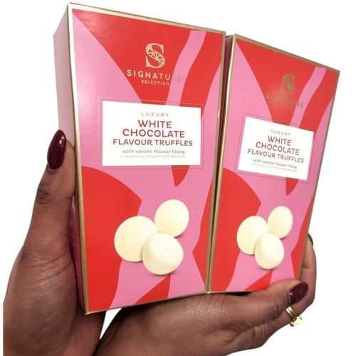 Signature Selection Chocolate Truffles White Chocolate or Chocolate Hazelnut - Picture 13 of 21