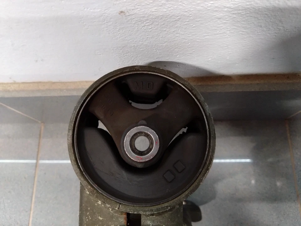 Ralliart transmission mount insulator Mitsubishi Lancer Evo 7 8 9 RS RA171989K1 - Image 2 of 2