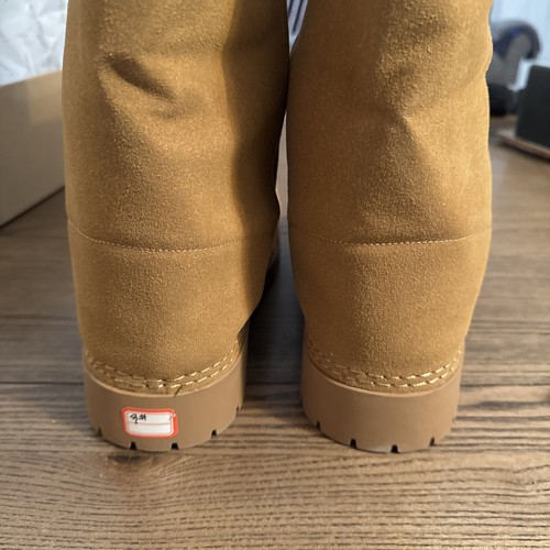 LACIKOSZ Faux Suede Platform Fuzzy Snow Boots - Size: Womens 9 - Picture 4 of 5