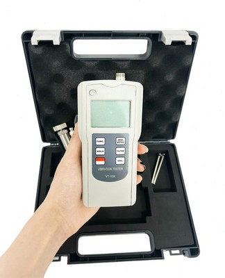Handheld Vibrometer Complies with International Standard ISO 2954 0.1~400.0m/s²