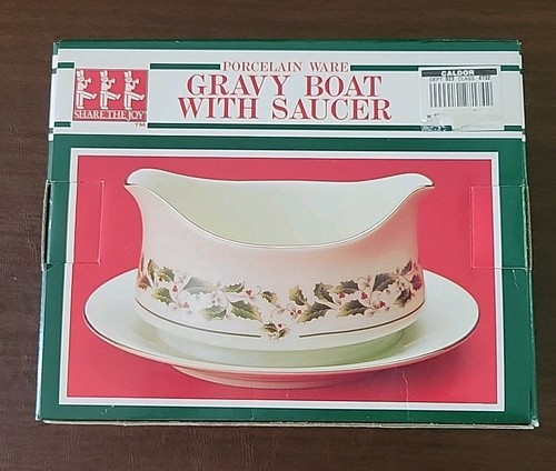 Vintage Caldors Porcelain Ware Fine China Gravy Boat & Saucer Holly Berry EUC - Picture 11 of 14