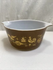 VINTAGE Pyrex Early American Gold On Brown 473  1 Quart Casserole Dish
