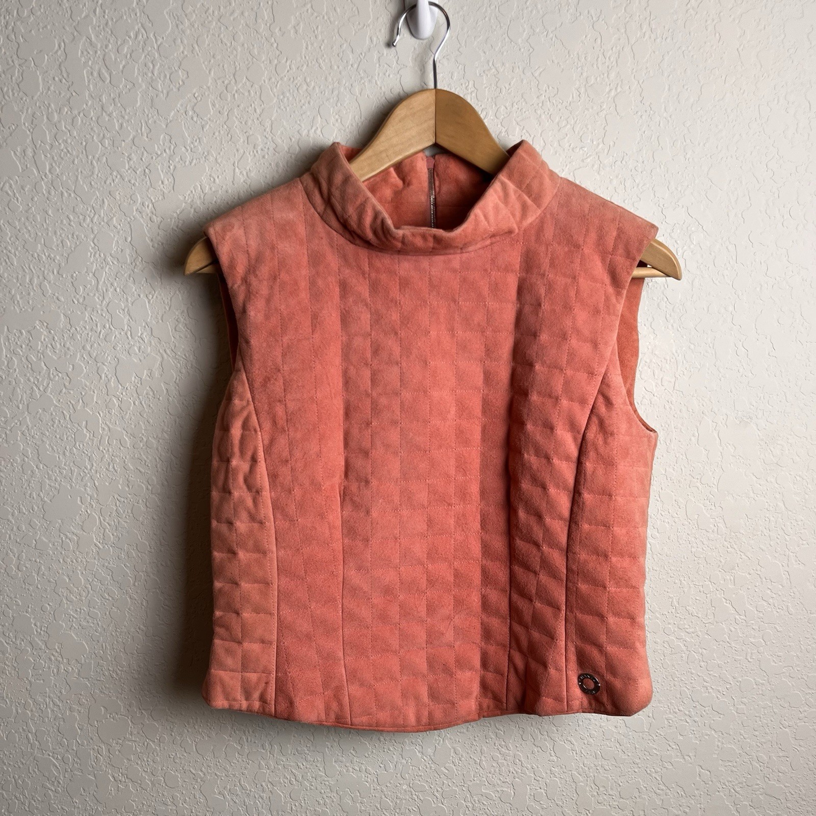 Chanel 1999 Fall Vintage Salmon Pink Quilted Suede Top Vest Goat Skin 40 Rare image 2