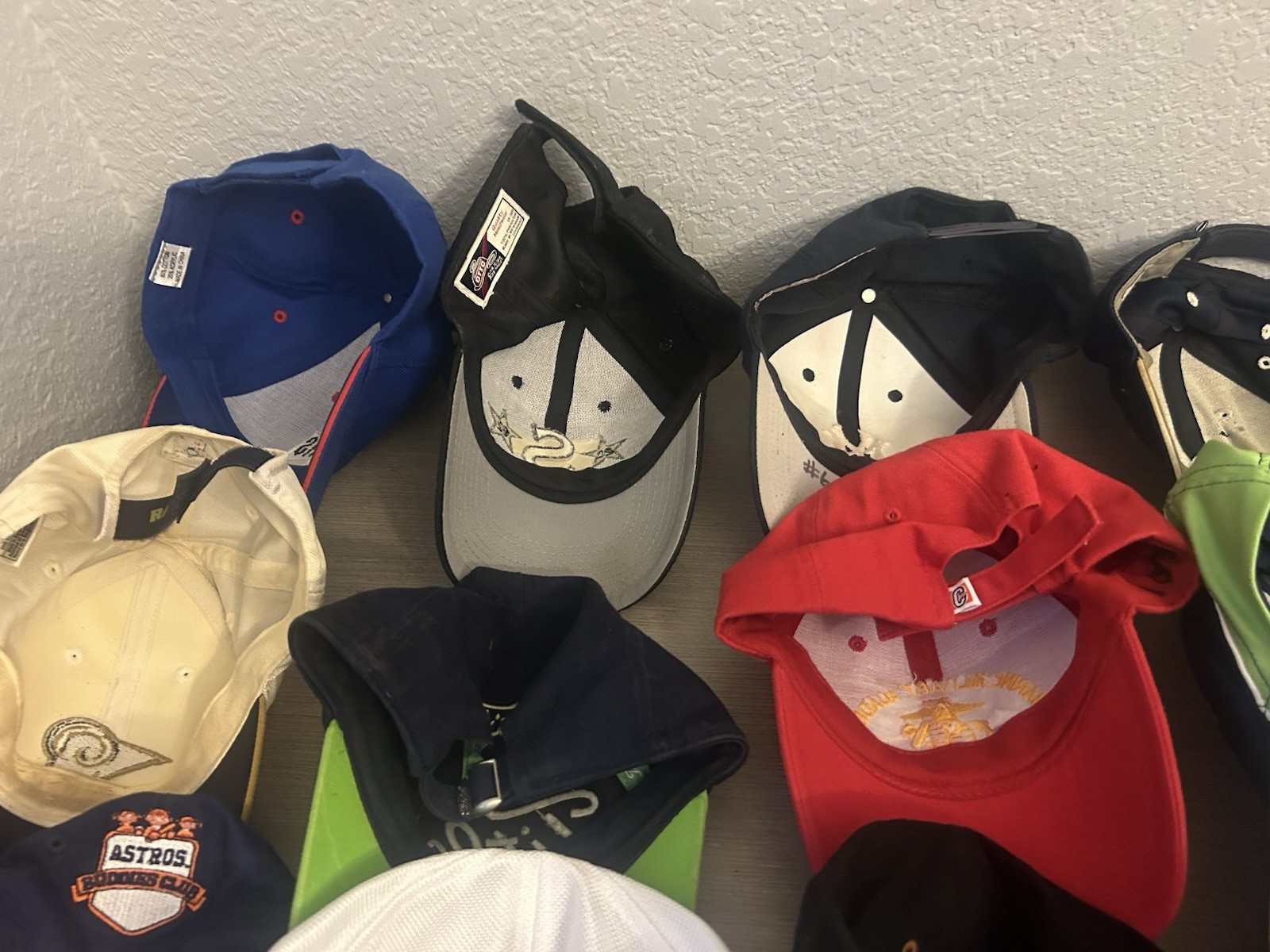 baseball caps - image 9