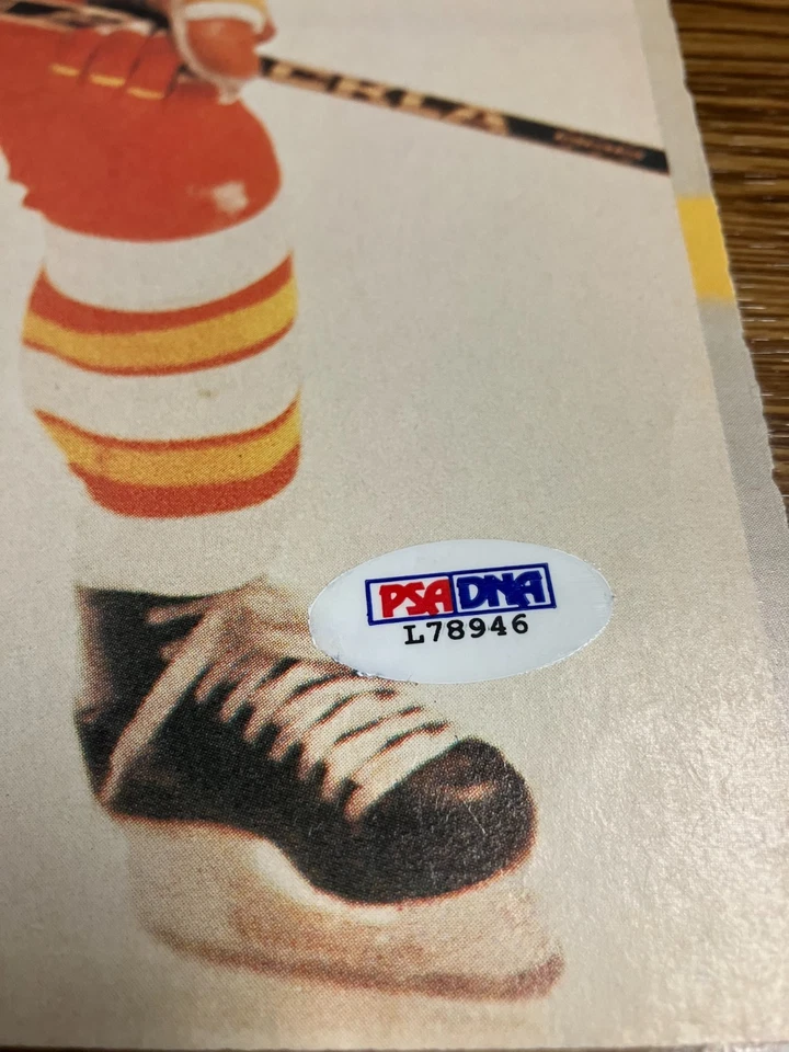 Sergei Makarov, Calgary Flames, Signed 8 x 10, Magazine Page, PSA/DNA - Image 3 of 3