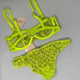 Agent Provocateur Axis Yellow 34D/3 Set NWT