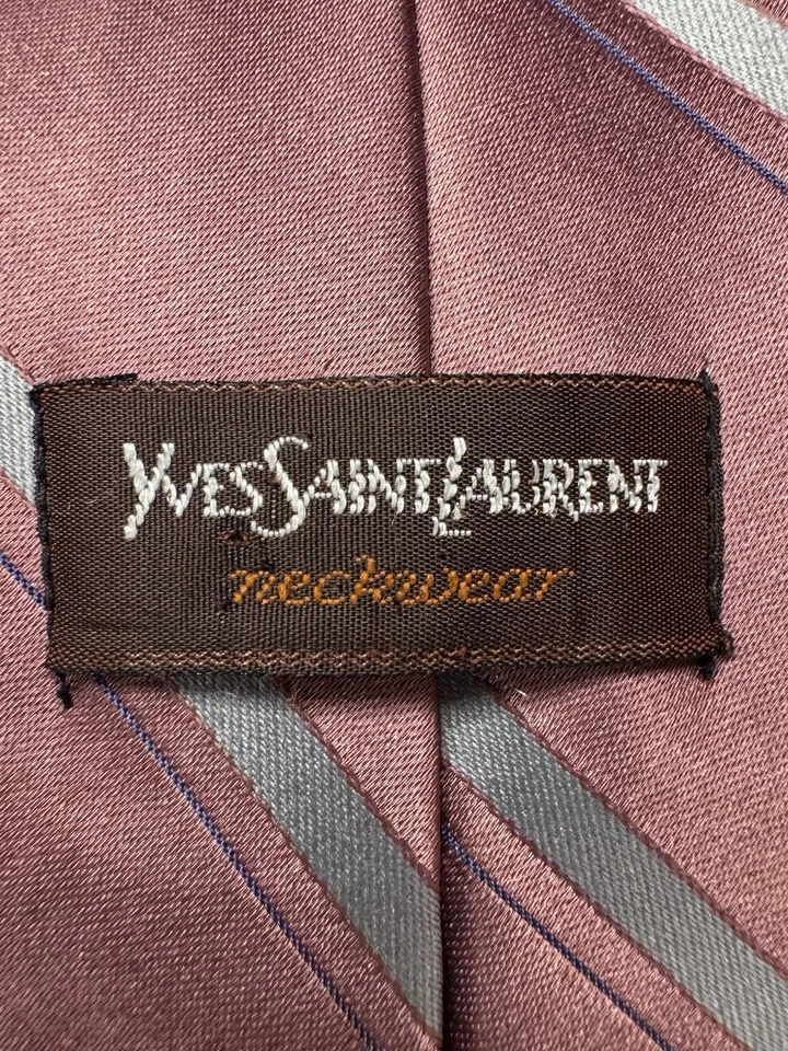 Corbata YSL Yves Saint Laurent colorete y rayas plateadas Foto 4 de 4