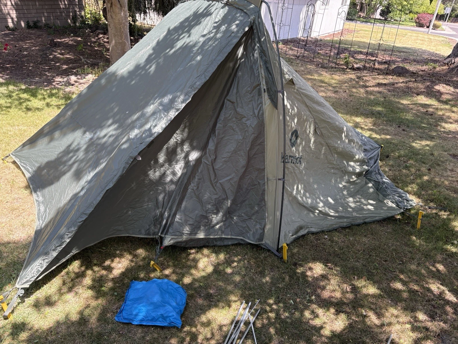 MARMOT MANTIS 3P Plus 3-Person 4-in-1 Camping TENT **GREAT CONDITION**
Opens in a new window or tab