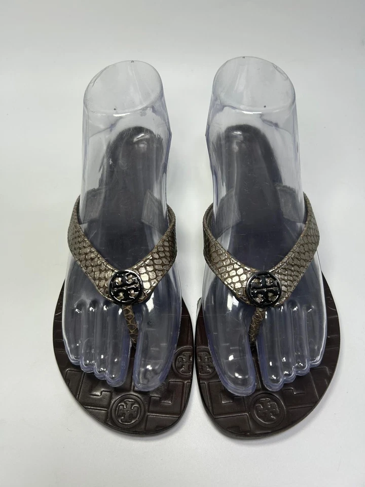 Sandalias Tory Burch THORA Tanga Chanclas Piel de Serpiente Plateadas Negras Gunmetal 8 Usadas Foto 3 de 4