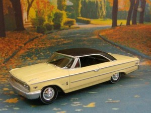 1963-63-Ford-Galaxie-500-V-8-Sport-Coupe-1-64-Scale-Limited-Edition-F