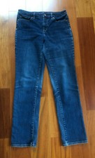 LANDS END Women's Straight Leg Jeans Size 6 Medium Wash