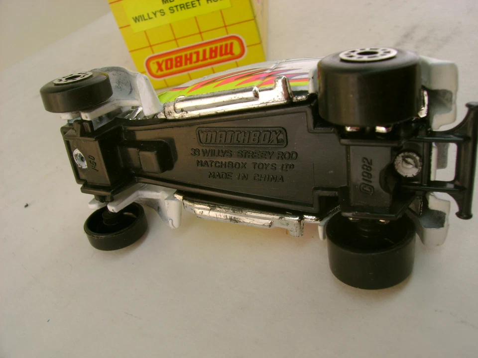 1990 MATCHBOX SUPERFAST MB #69 WHITE '33 WILLY'S PRO STREET ROD NEW IN BOX - Image 3 of 3