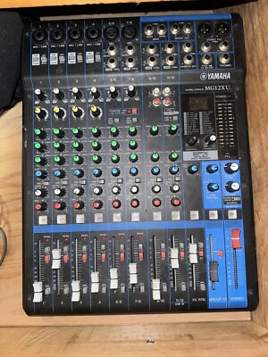 Yamaha MG12XU 12-Input 4-bus Analog Mixer with Effects