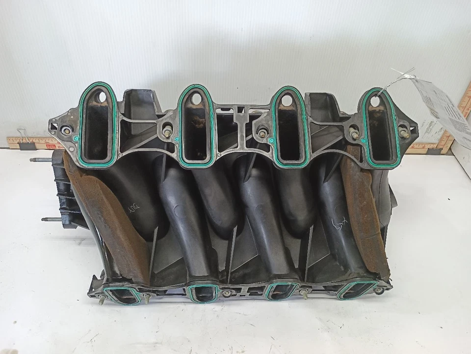 Colector de admisión de Chevrolet Tahoe 2004 4,8 L 11976231 Foto 3 de 4