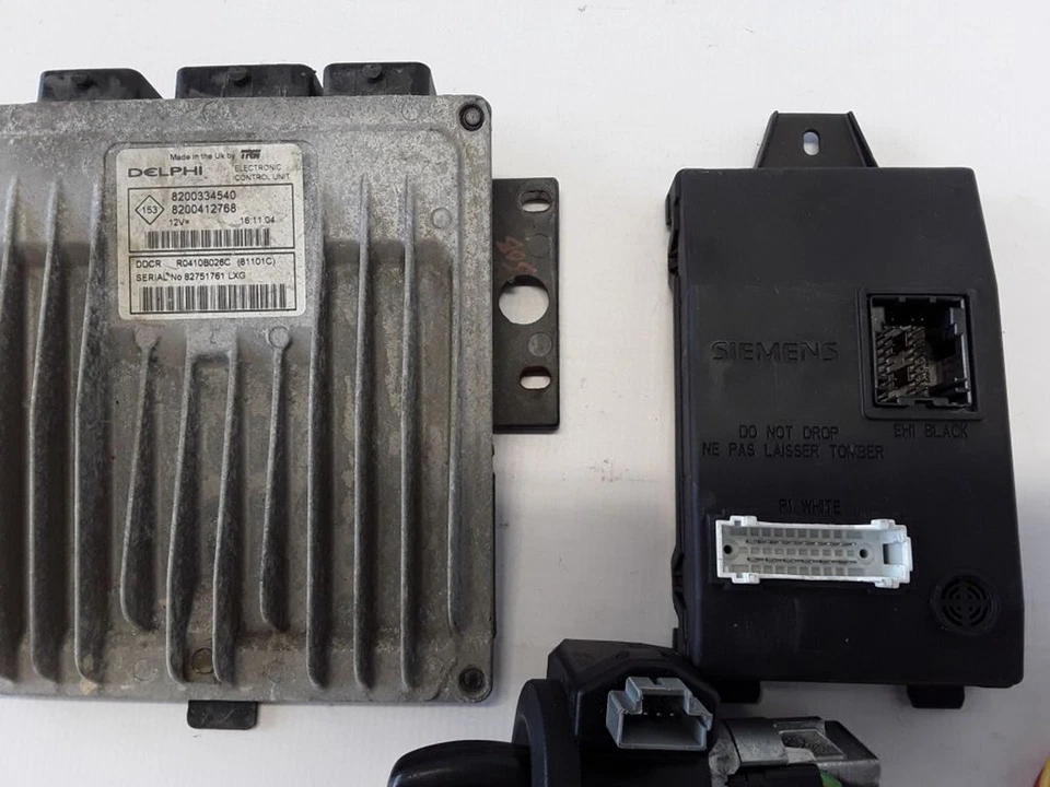 Renault Thalia I 2004 Motor Diesel ECU Kit y Juego de Cerraduras AUA72073 - Imagen 3 de 4