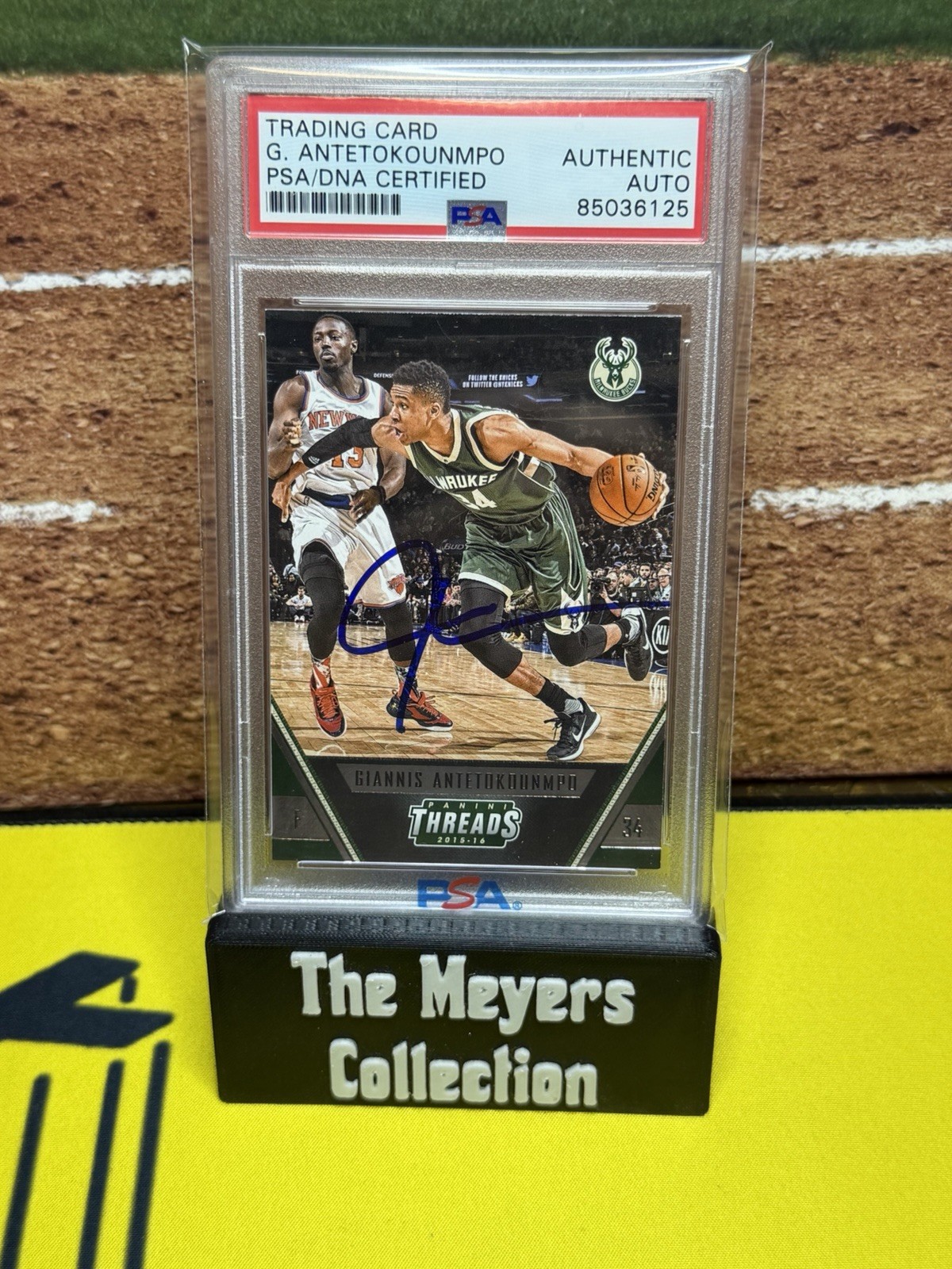 Giannis Antetokounmpo Autograph🔥 2015-16 Panini Threads Bucks Auto PSA/DNA💎