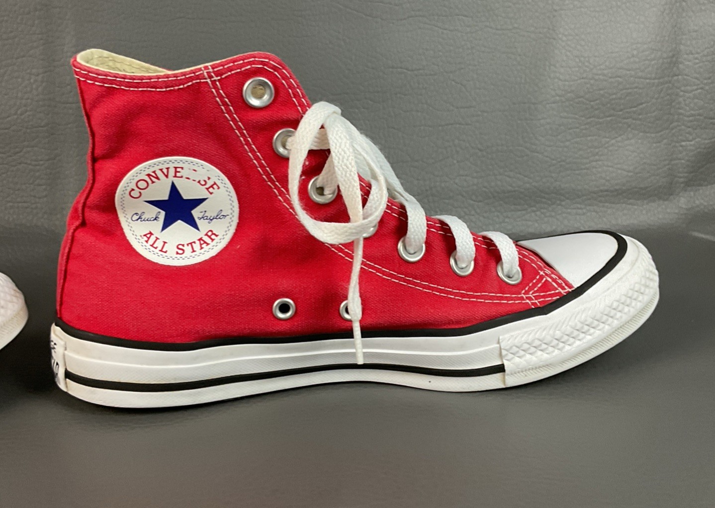 Converse Chuck Taylor All Star High Womens Size 7 Red Athletic Shoes Sneakers thumbnail 7