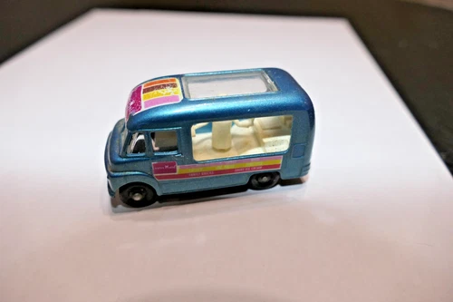 Matchbox Lesney no. 47 commer ice cream canteen - rare met blue