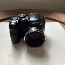 Fujifilm FinePix S1800 Digital Camera for Parts Or Repair