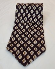 Haggar Clothing Co All Silk Burgundy Men's Neck Tie Made In The USA