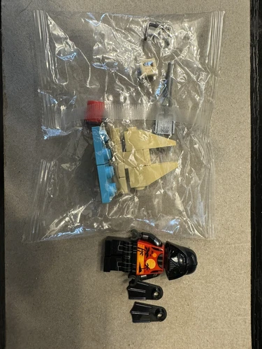 Lego Star Wars - Darth Vader in a Summer Outfit with a beach scene 75340 - NEW!